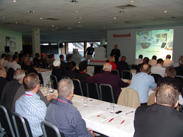 hsw-pride-park-014_12415659865_o