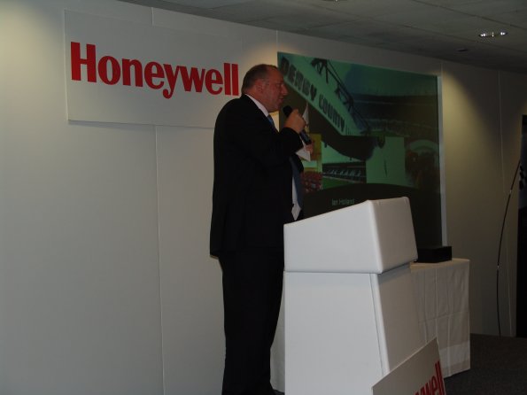 hsw-pride-park-075_12415084745_o